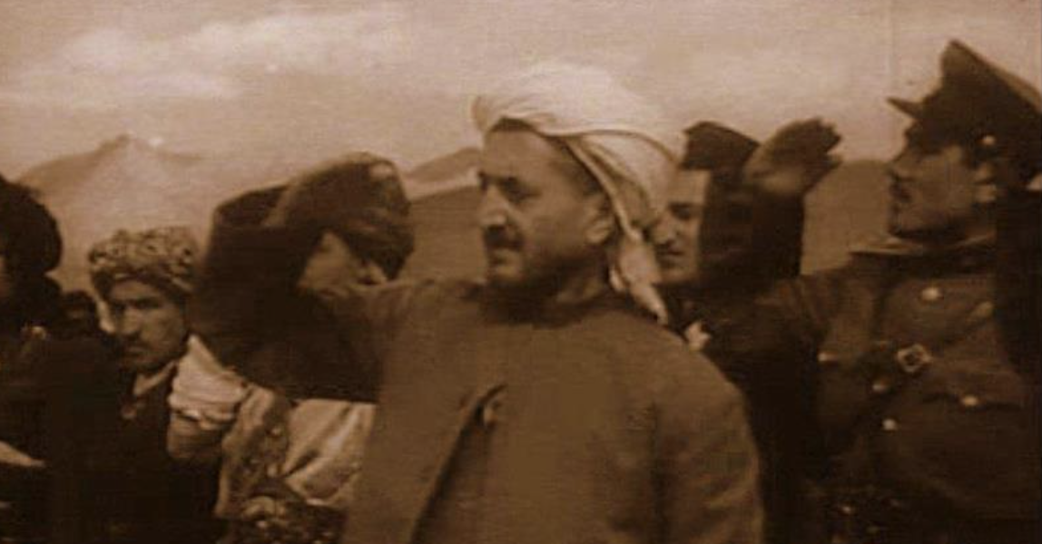 قازی محەمەد، یەکەمین دەرکەوتەی ڕۆحی کورد لە مێژوودا. ڕۆحی کورد بەسەر پشتی ئەسپەوە