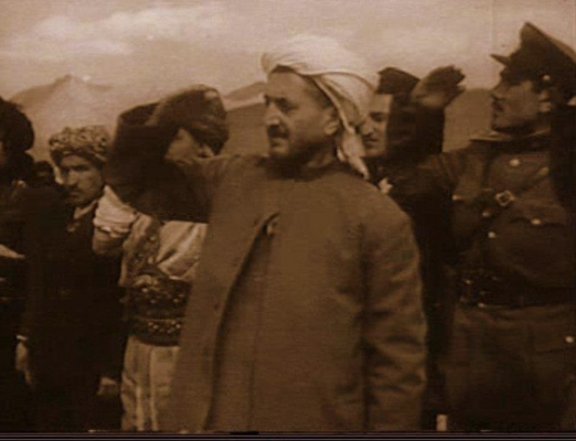 قازی محەمەد، یەکەمین دەرکەوتەی ڕۆحی کورد لە مێژوودا. ڕۆحی کورد بەسەر پشتی ئەسپەوە