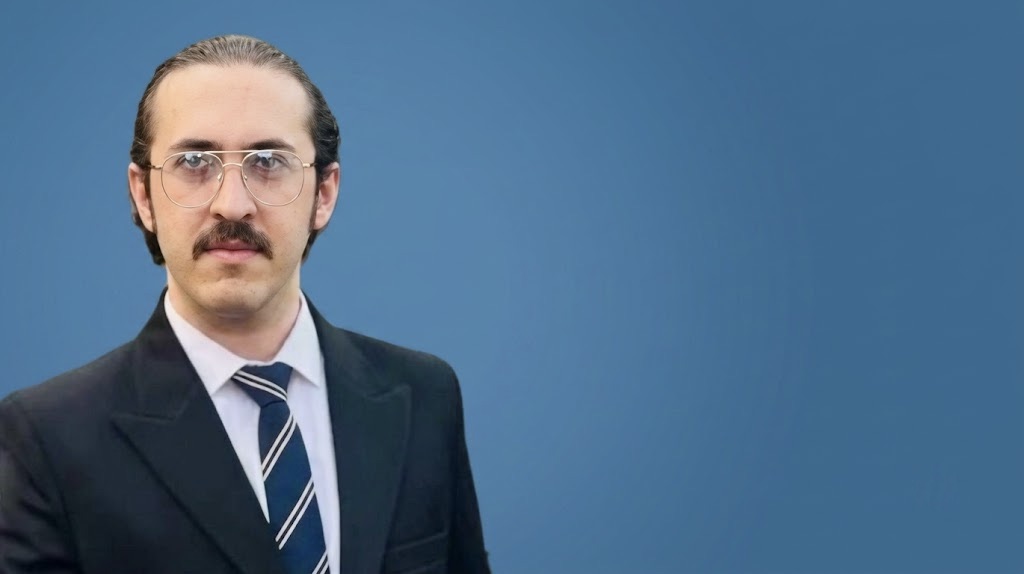 موحسین مستەفاپور